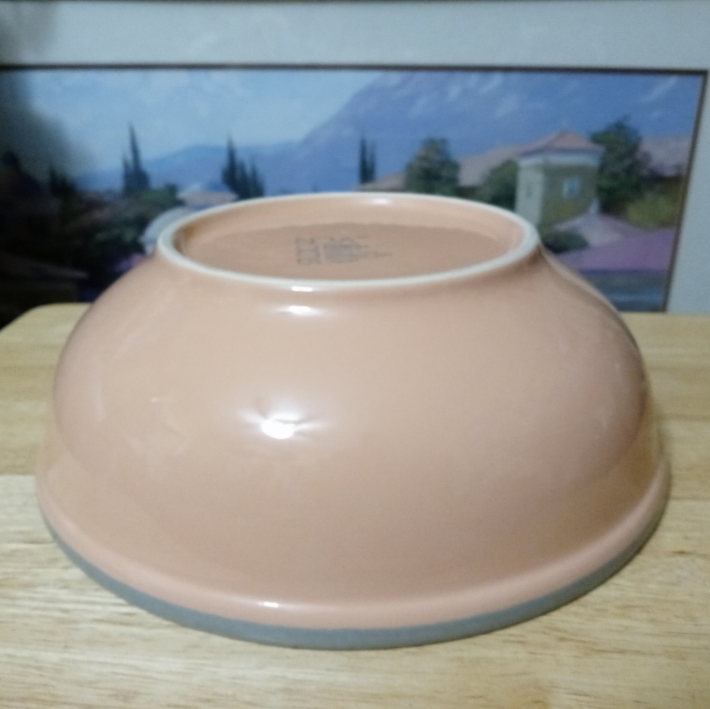 🏯🍜JAPANESE VINTAGE 11" BOWL🍱🌅PORCELAIN COLOR PEACH&GRAY RIM. - Picture 4 of 16